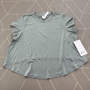 NEW Lululemon Lightweight Training Short Sleeve Size 12‎ Jade Green LW3HR7S